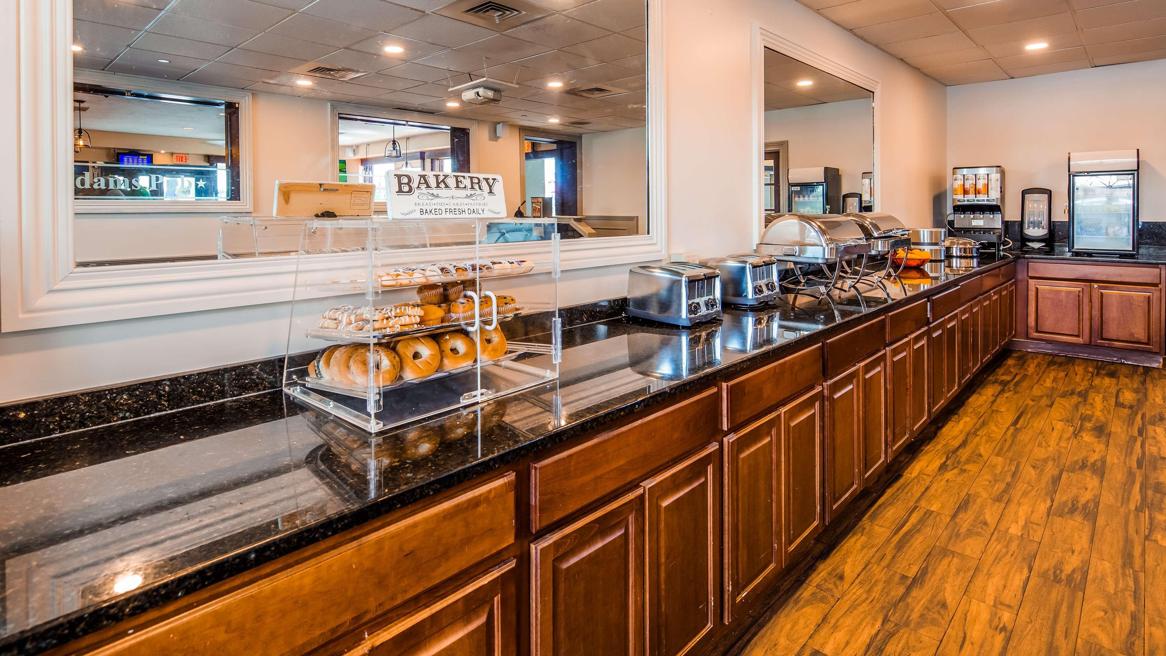 Best Western Adams Inn Quincy-Boston Extérieur photo